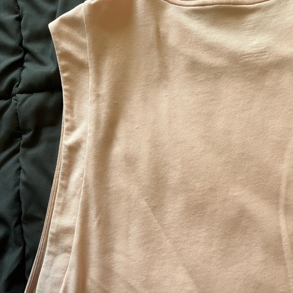 ON Running Focus Crop - Picture 11 of 11